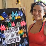 Joselene Oliveira, 27, primeira cientec. Já visitava a feira e esse ano foi convidada para expor sua arte.