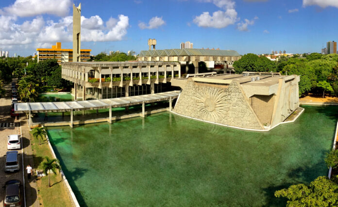 Reitoria_15Mai15_Cicero-Oliveira-BR011